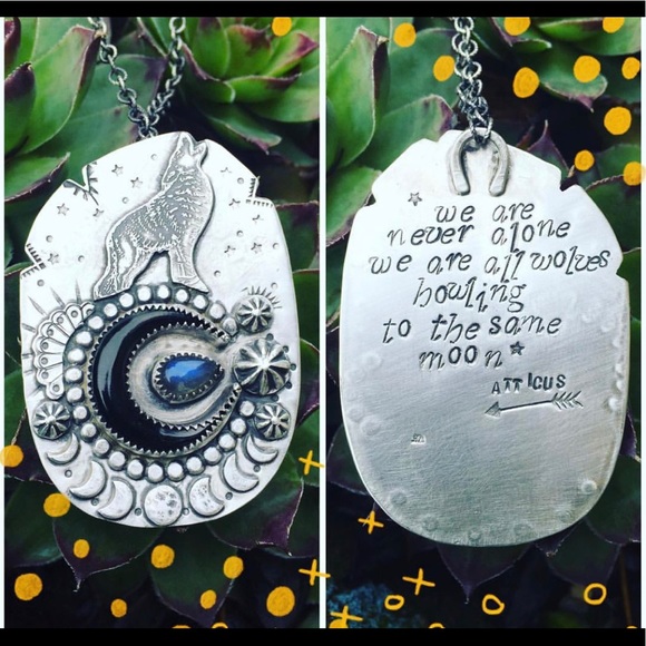 Jewelry - Coyote Howling at the Moon Necklace